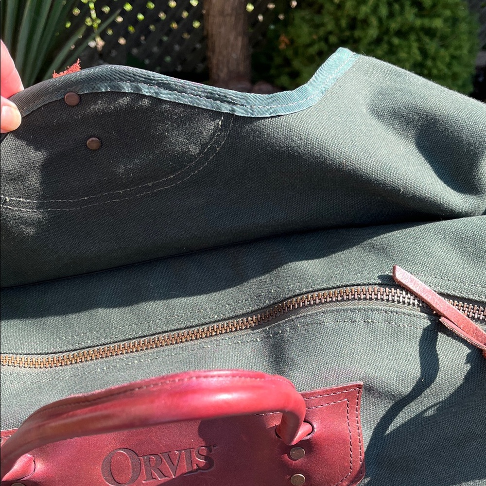 🍾🥂Host pick 🎉Vintage Orvis Battenkill Duffel Bag – 28” x 13” – EUC - Picture 13 of 13